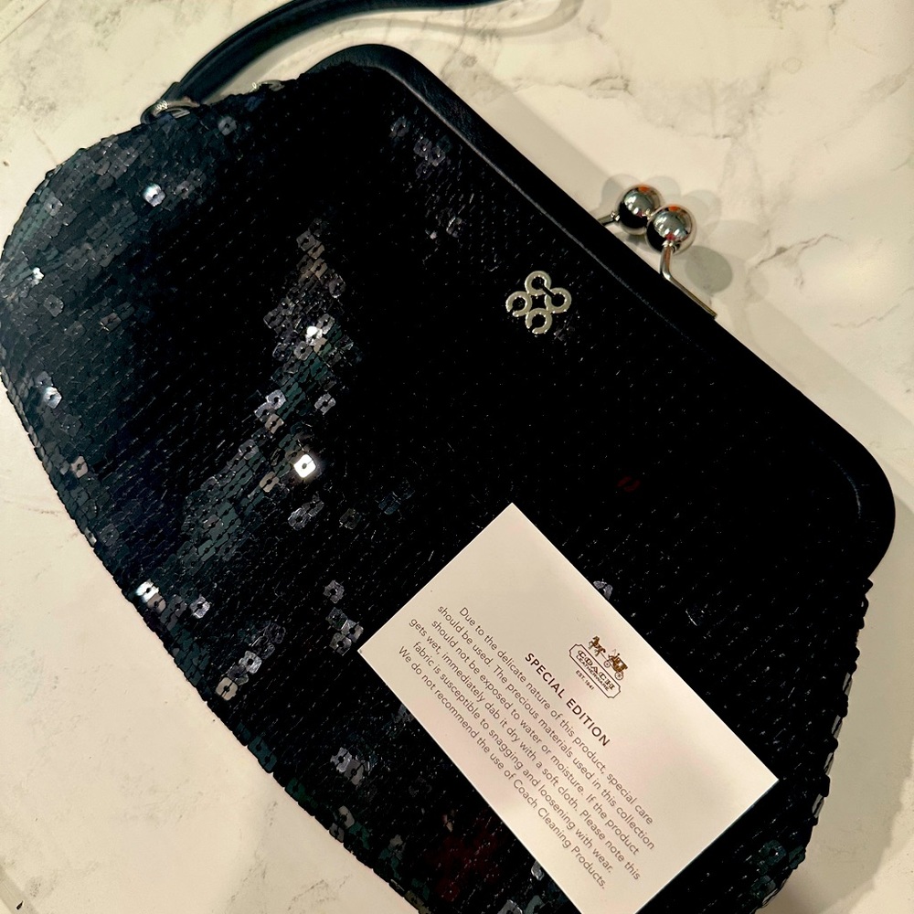 COACH Julia Black Sequins Kisslock Clutch Handbag Special Edition NWOT Vntage